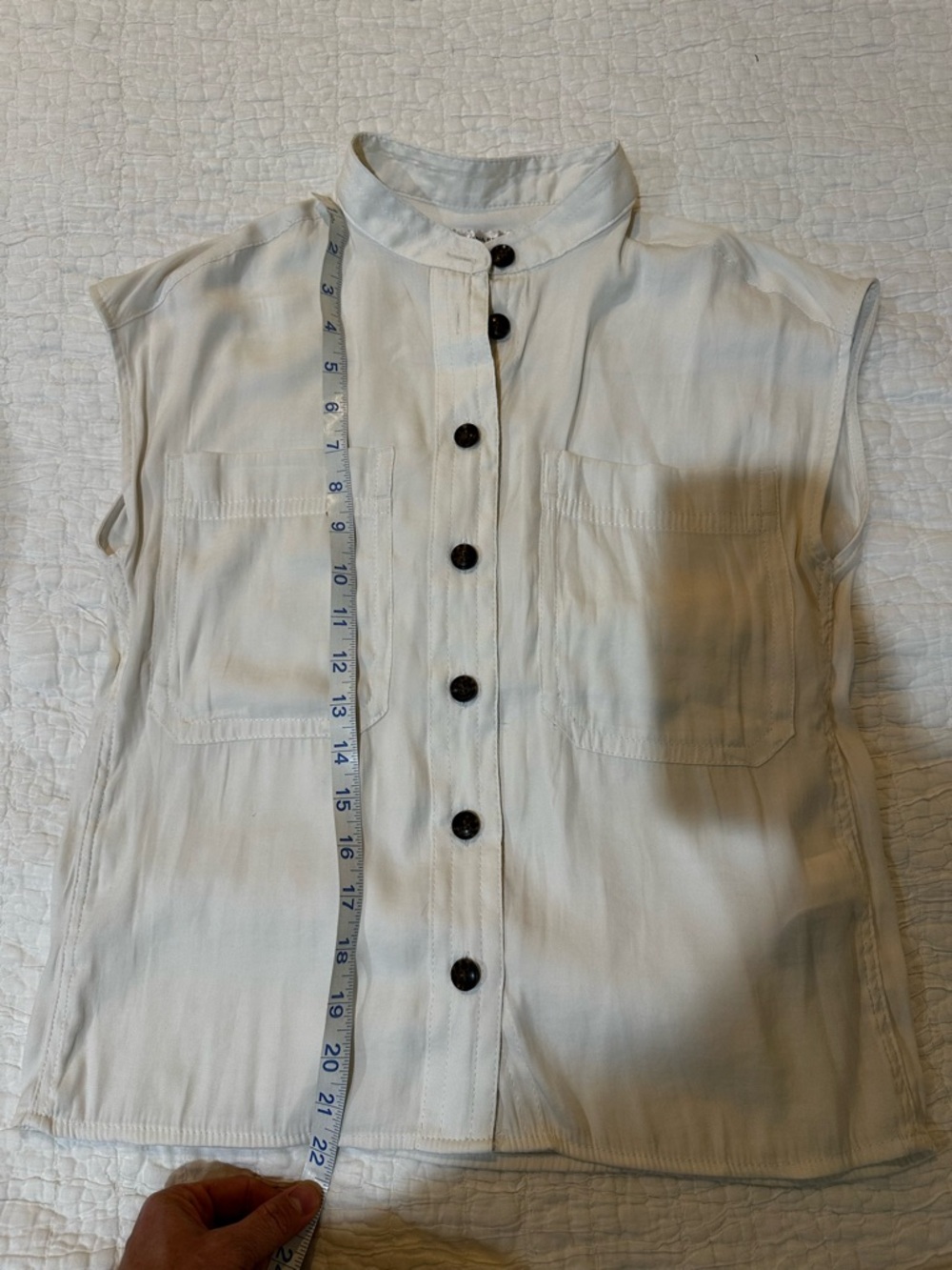 Banana Republic White Sleeveless Button-Down Shirt